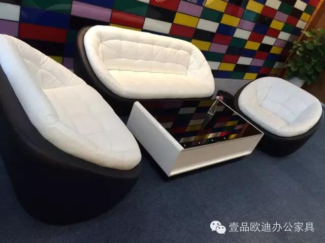 【央視新聞客戶端】京東JD讓老百姓放心網(wǎng)購，壹品歐迪讓京東JD綠色辦公