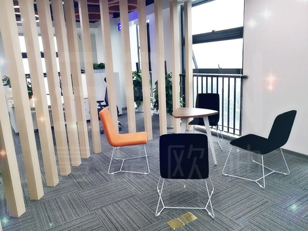 現(xiàn)代風格辦公家具